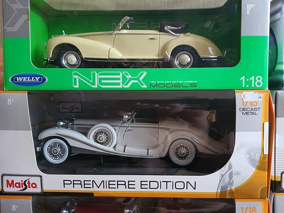Модели mercedes 1:18 на продажу