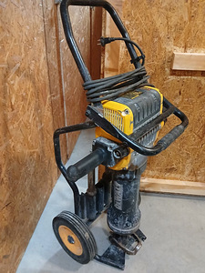 Müüa Dewalt lööktrell heas seisukorras (1 foto / 2)