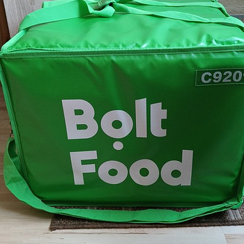 Новая! Автомобильная сумка Bolt Food
