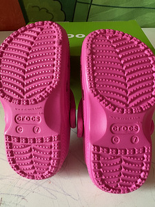 Crocs (3 фото из 3)