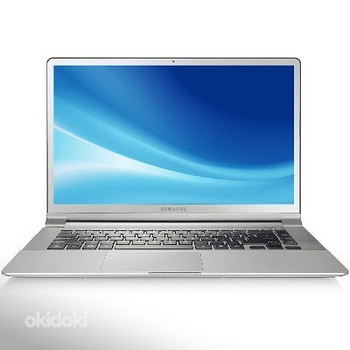Ноутбук Samsung NP900X4D + Зарядка (аку не работает)