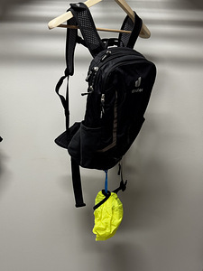 Deuter rattaseljakott koos CamelBak joogisüsteemiga (5 foto / 7)
