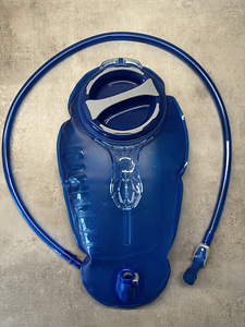 Deuter rattaseljakott koos CamelBak joogisüsteemiga (6 foto / 7)
