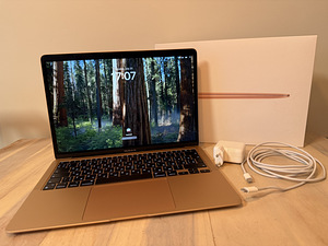 MacBook Air 13" M1 256GB 8GB (1 фото из 8)