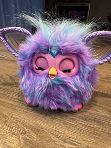 Furby (1 фото из 1)