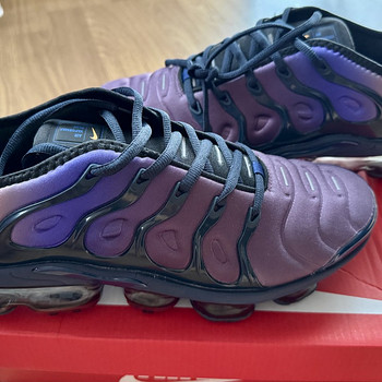 Uued Nike Vapormax Plus tossud. S 42