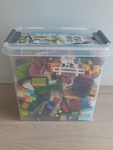 Lego Duplo с ящиком (2 фото из 3)