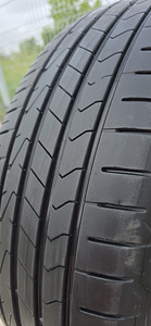 Hankook 215/65R17 (3 фото из 5)