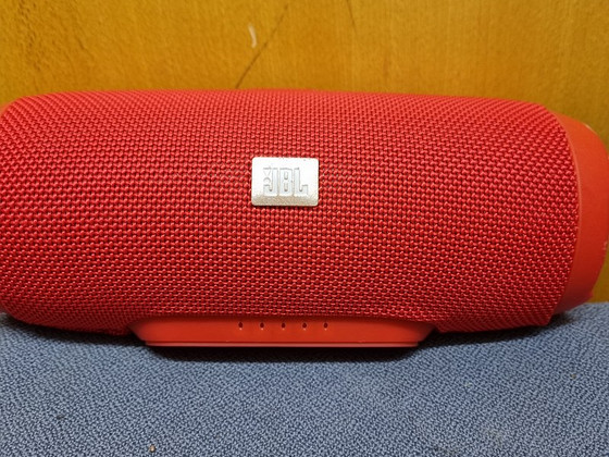 JBL kõlar