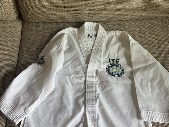 Müüa taekwondo kimono