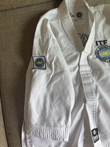 Müüa taekwondo kimono (4 foto / 5)