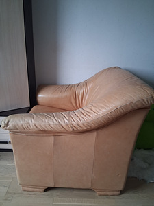 Nahast tugitool (2 foto / 3)