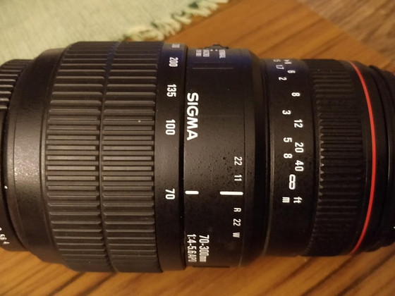 Sigma 70 – 300mm f/4-5,6 APO