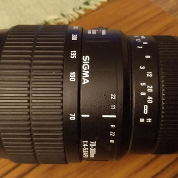 Sigma 70 – 300mm f/4-5,6 APO