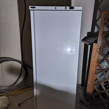 Морозильник Maxima FR600W
