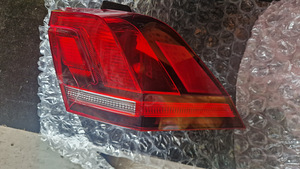 Müün parempoolset, tagumist, välimist Tiguan 2016-2023 tagatuld (1 foto / 2)