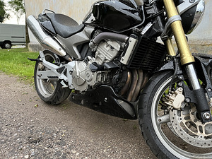 Honda Hornet 600 (6 foto / 6)