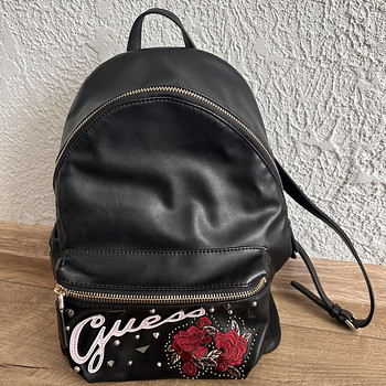 Guess seljakott