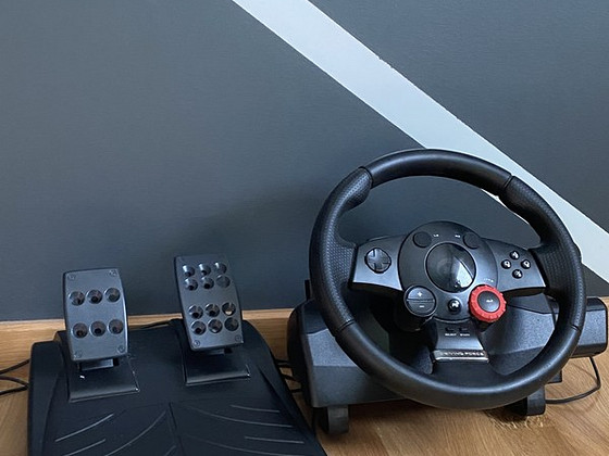 Игровой руль Logitech Driving Force GT