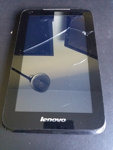 Планшет Lenovo (1 фото из 6)