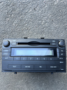 Auto raadio Toyota Avensis T27-le (1 foto / 3)