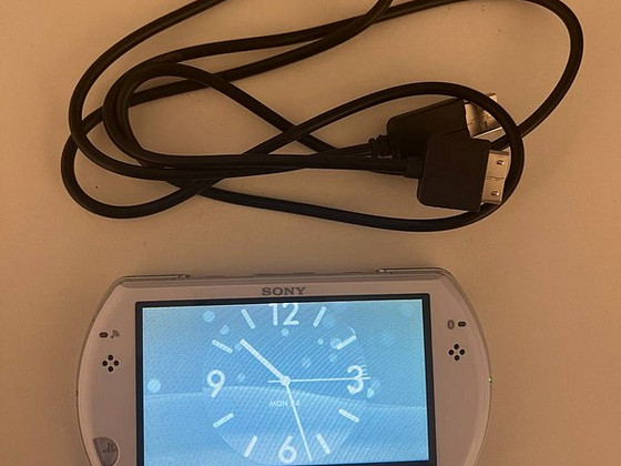 PSP GO