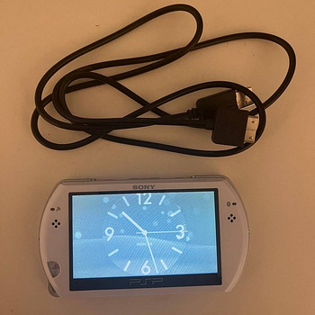 PSP GO