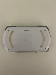 PSP GO (3 фото из 5)