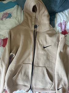 Nike kampsun (1 foto / 1)