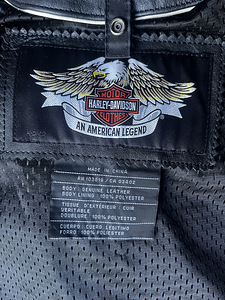 Harley-Davidson naiste pärisnahast mootorrattajakk. (4 foto / 4)