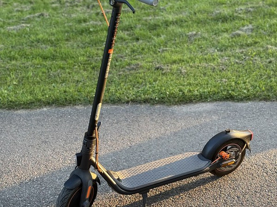 Segway Ninebot eKickscooter F40E