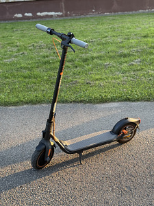 Segway Ninebot eKickscooter F40E (1 фото из 5)