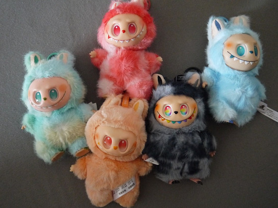 POP MART THE MONSTERS новые