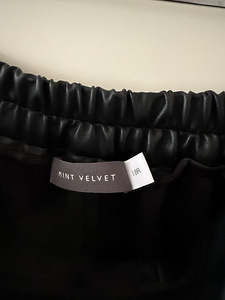 Женские брюки Mint Velvet Faux Leather Crop Wide Trousers (3 фото из 9)