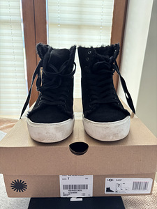 Ugg talvised tossud (2 foto / 3)