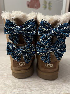 Детские сапоги UGG - размер 23,5 (1 фото из 4)