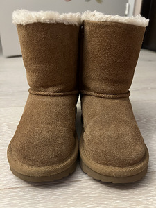 Детские сапоги UGG - размер 23,5 (2 фото из 4)