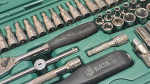 Padrunite ja võtmete komplekt Sata + Kohver (1 foto / 6)