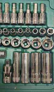 Padrunite ja võtmete komplekt Sata + Kohver (5 foto / 6)