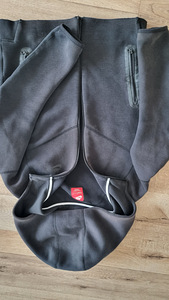 Кофта nike (1 фото из 3)