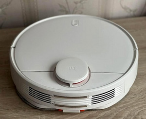 Xiaomi mi robot пылесос для уборки и мытья полов (2 фото из 4)