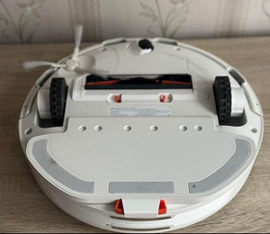 Xiaomi mi robot пылесос для уборки и мытья полов (3 фото из 4)