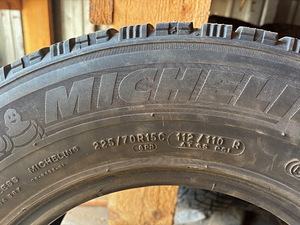 Talverehvid 215/70 R15 (1 foto / 2)