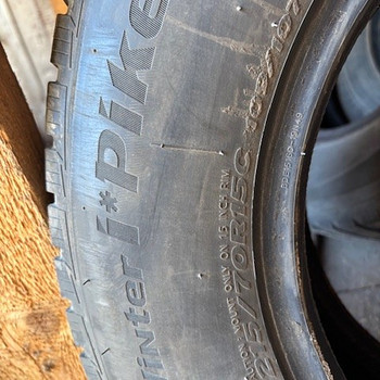 Зимние шины 215/70 R15