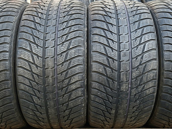 R20 Nokian 295/40/20 - 2tk/4tk - paigaldus