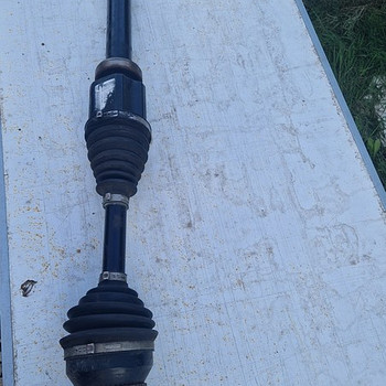 Volvo S60/V70 Передняя полуось правая 30681076
