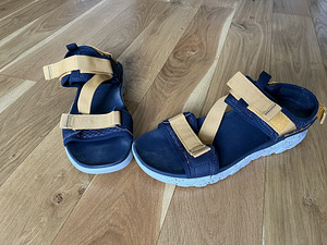 Müüa Timberland sandaalid (1 foto / 1)