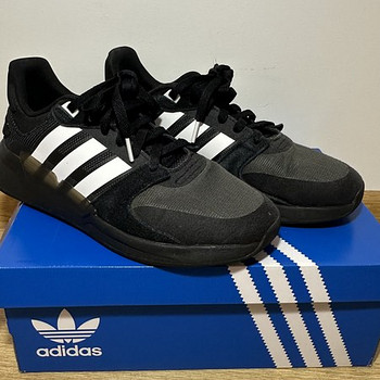 Adidas Run 90s