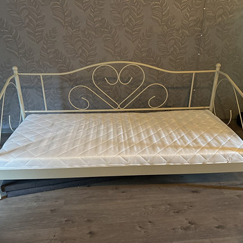 Teras voodiraam 90x200cm madratsi ja põhjaga
