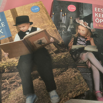 Eesti keele õpikud 1 ja 2 osa, 3. Kl. Avita , nagu uued